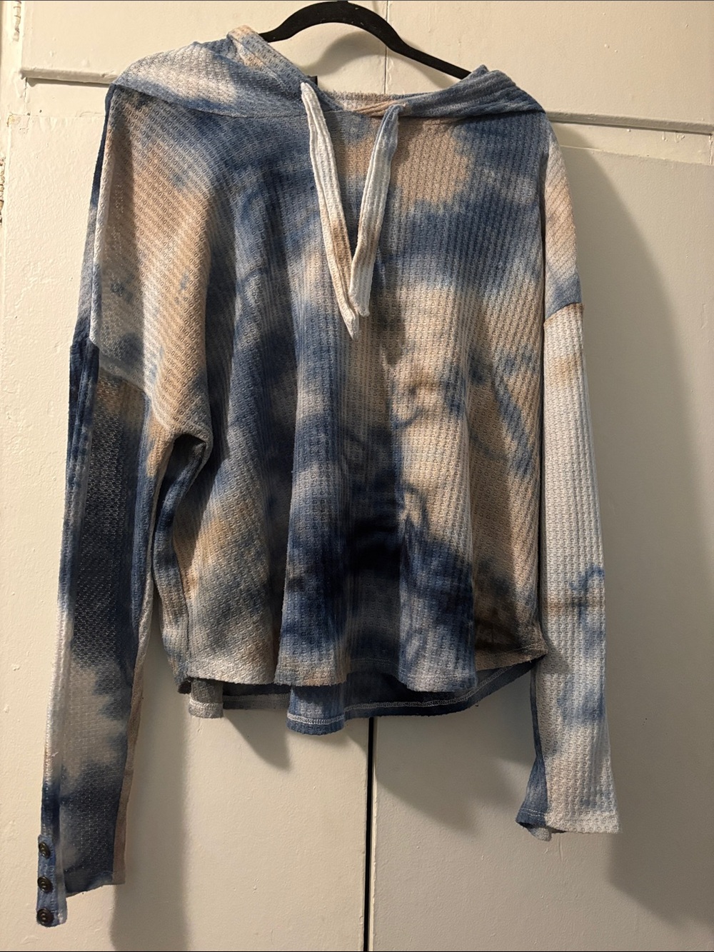 Tie-Dye Waffle Knit Hooded Top in Blue & Cream
